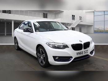 Used BMW 2 Series 2016 for sale - 76095189: Photo