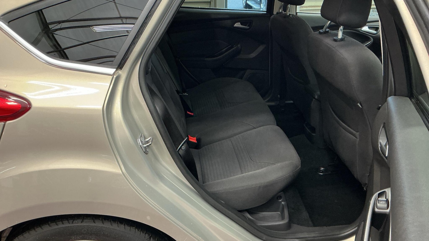 Used Ford Focus 2015 for sale - 77426152: Photo 5