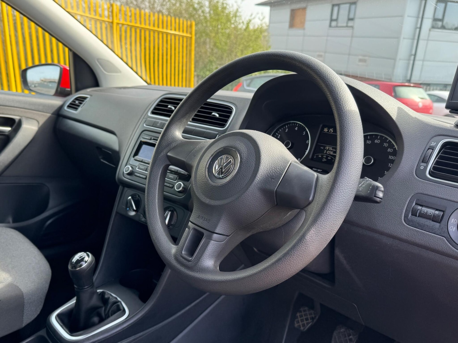 Used Volkswagen Polo 2013 for sale - 77564791: Photo 13