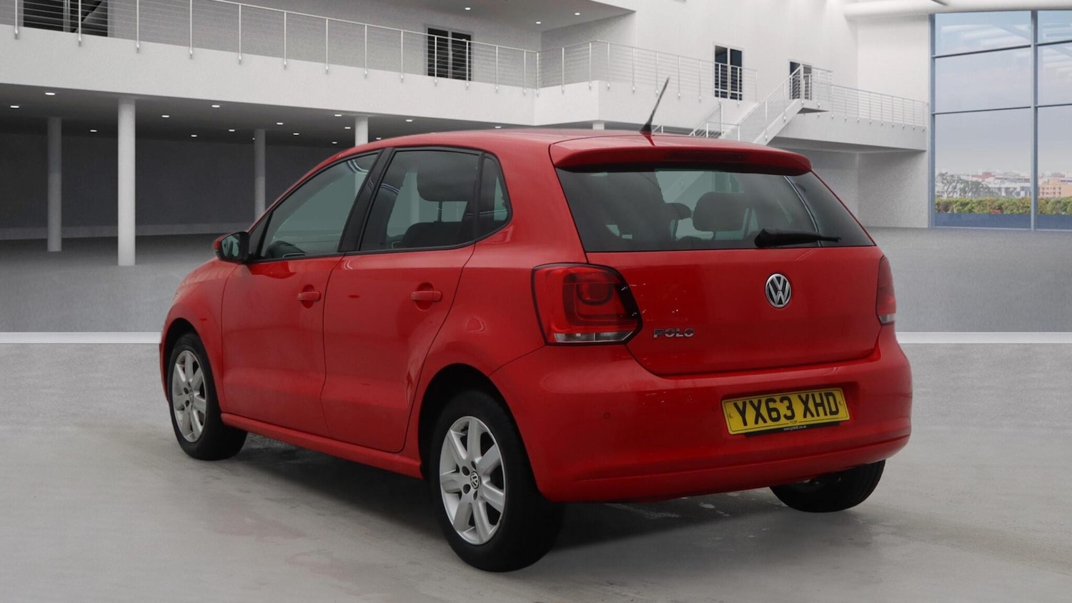 Used Volkswagen Polo 2013 for sale - 77564791: Photo 2