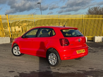 Used Volkswagen Polo 2014 for sale - 79426373: Photo