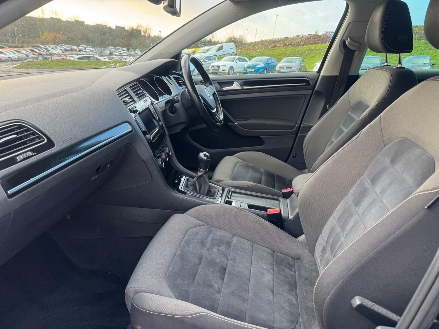 Used Volkswagen Golf 2014 for sale - 76521844: Photo 8