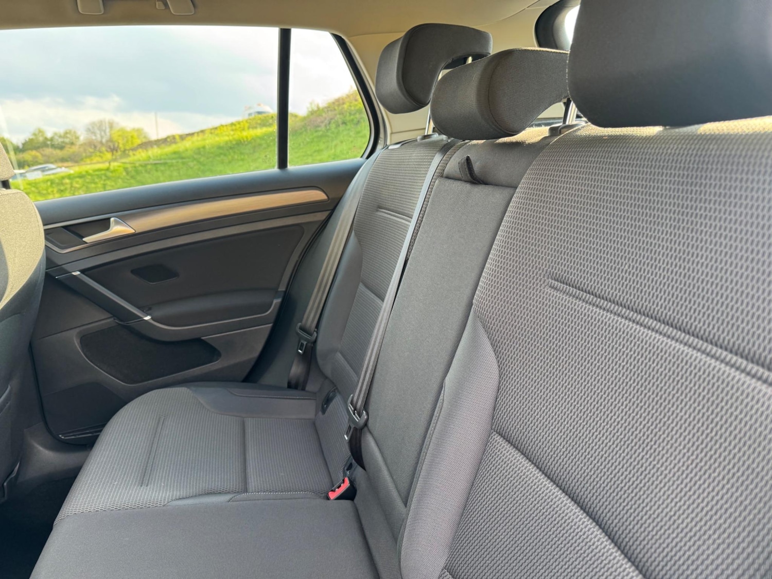 Used Volkswagen Golf 2017 for sale - 76527706: Photo 10