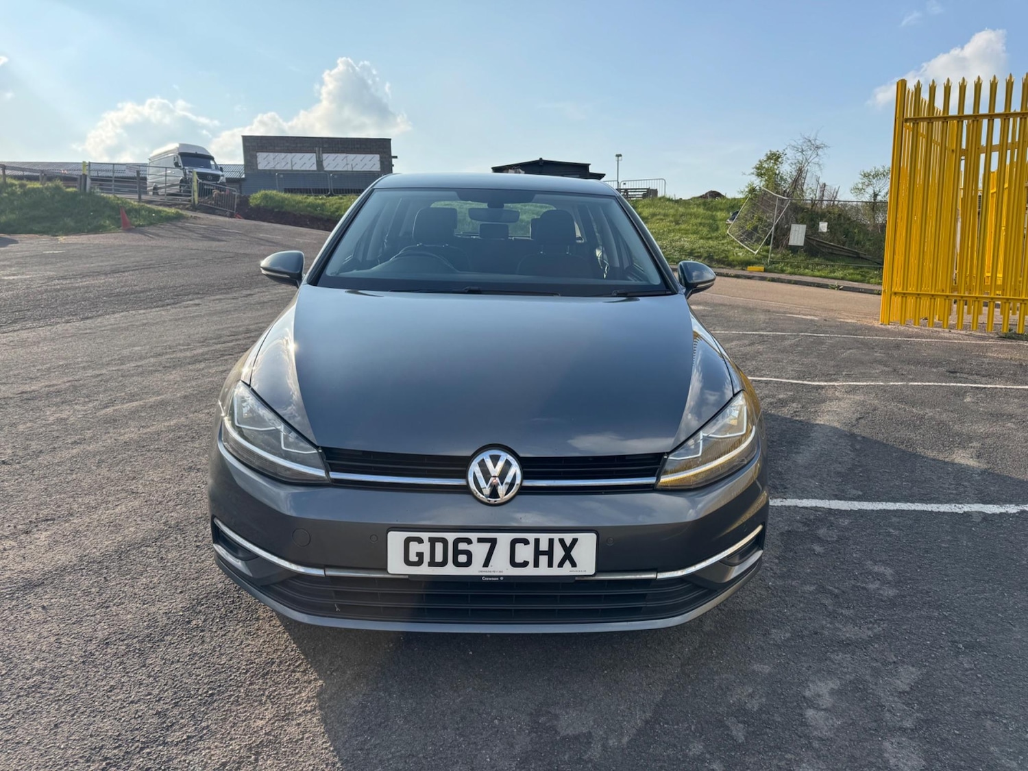 Used Volkswagen Golf 2017 for sale - 76527706: Photo 3