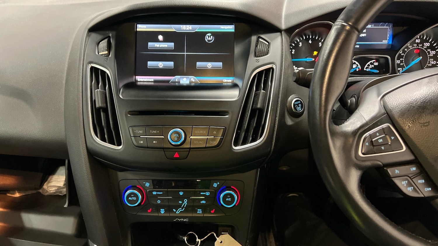 Used Ford Focus 2014 for sale - 76898267: Photo 5