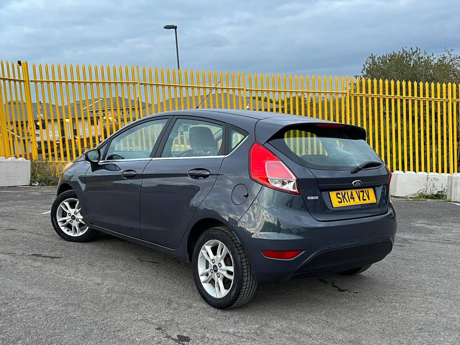 Used Ford Fiesta for sale - 76995995: Photo 2
