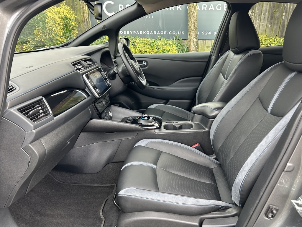 Used Nissan Leaf 2021 for sale - 77874542: Photo 2