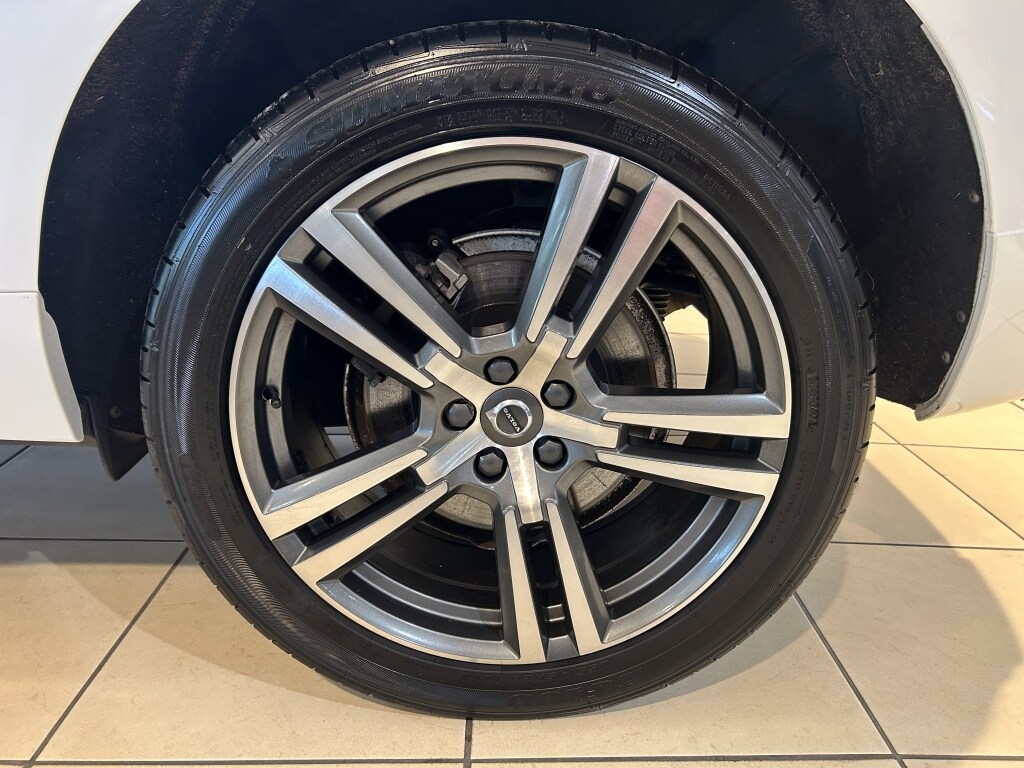 Used Volvo XC60 2021 for sale - 76320826: Photo 16