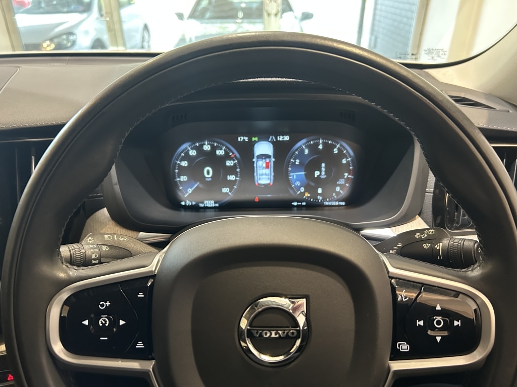 Used Volvo XC60 2021 for sale - 76320826: Photo 26