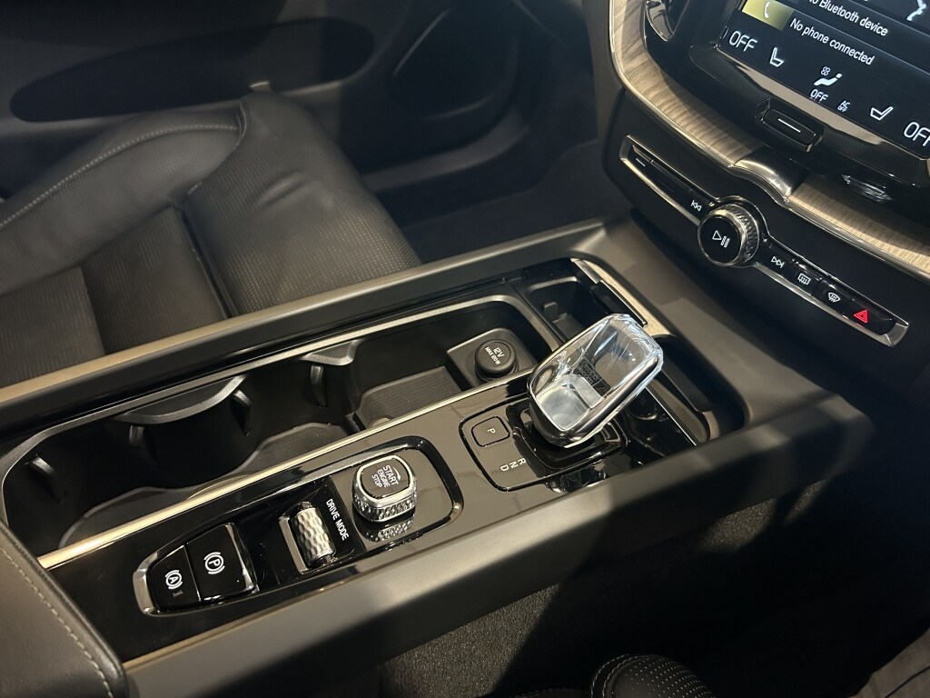 Used Volvo XC60 2021 for sale - 76320826: Photo 35