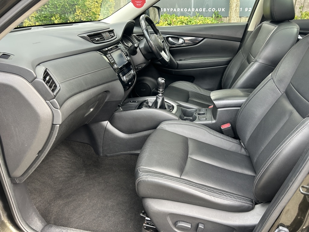 Used Nissan X-Trail 2017 for sale - 76129153: Photo 2