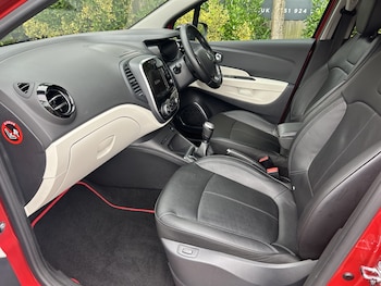 Used Renault Captur 2019 for sale - 75235728: Photo