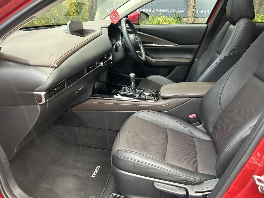 Used Mazda CX-30 2021 for sale - 76376981: Photo 2