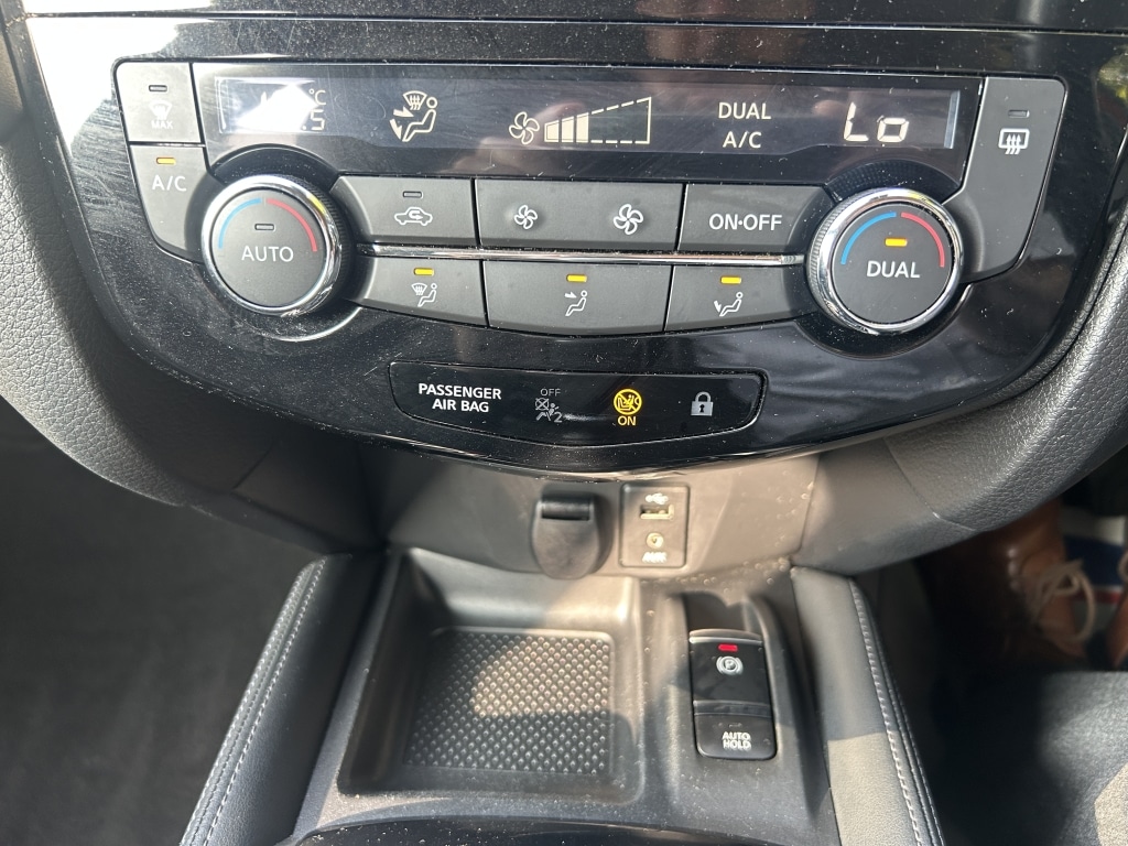 Vehicle 33