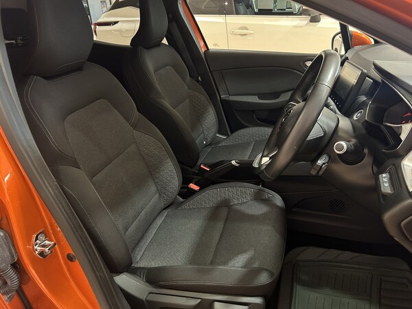 Used Renault Clio 2019 for sale - 75216529: Photo 23
