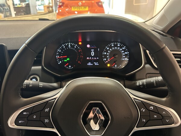 Used Renault Clio 2019 for sale - 75216529: Photo 25