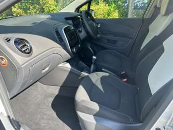 Used Renault Captur 2019 for sale - 75278104: Photo