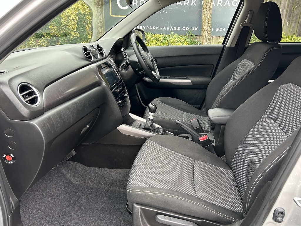 Used Suzuki Vitara 2023 for sale - 77104752: Photo 2