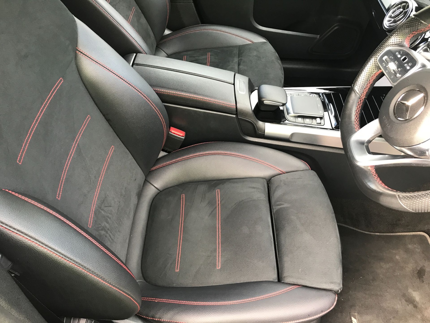 Used Mercedes-Benz GLB 2023 for sale - 76415975: Photo 11