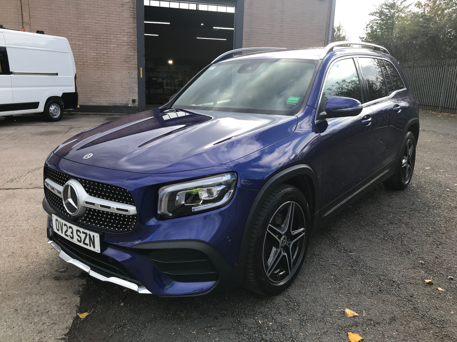 Used Mercedes-Benz GLB 2023 for sale - 76415975: Photo 3