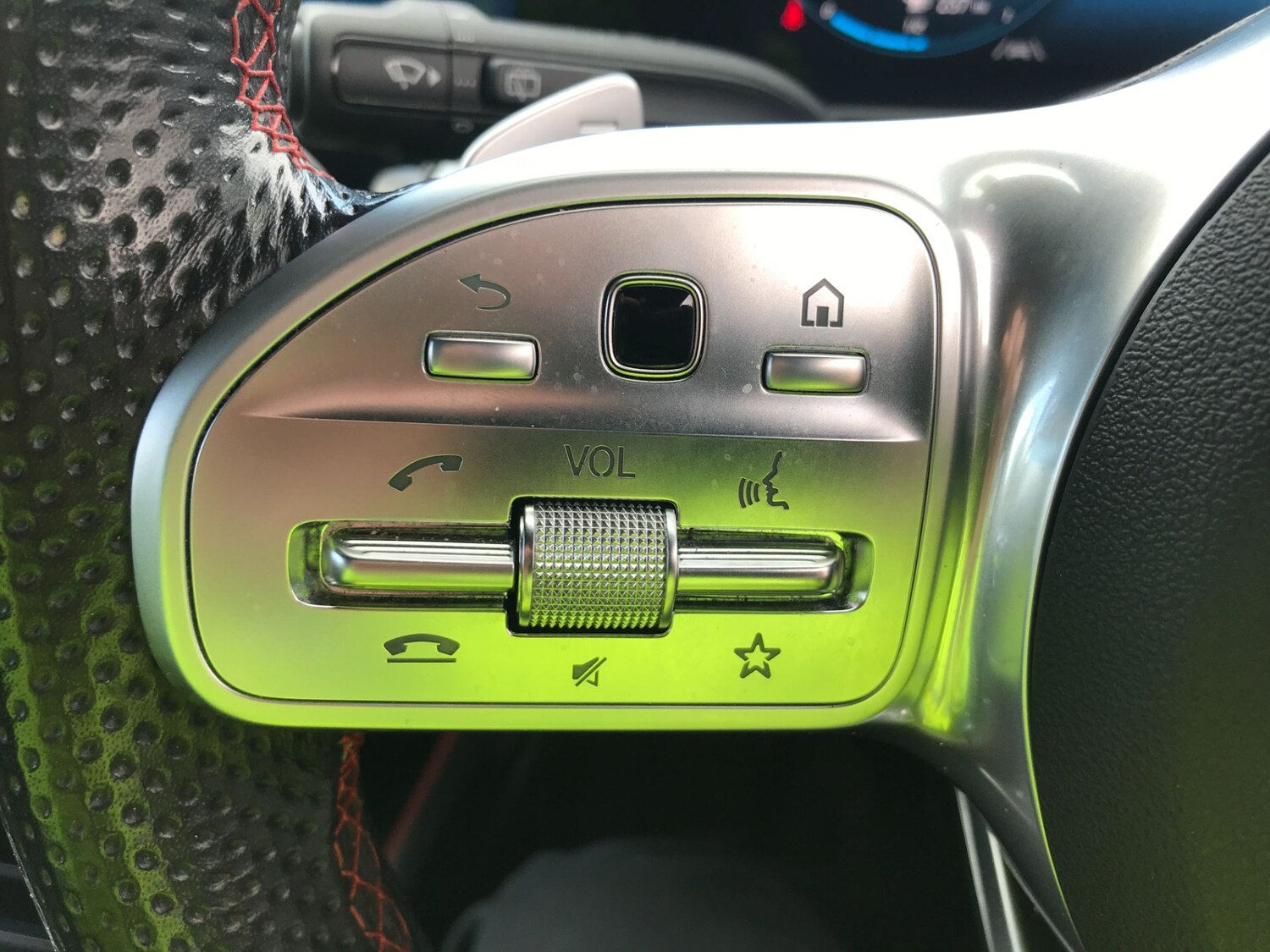 Used Mercedes-Benz GLB 2023 for sale - 76415975: Photo 35