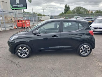Used Hyundai i10 2024 for sale - 79141133: Photo