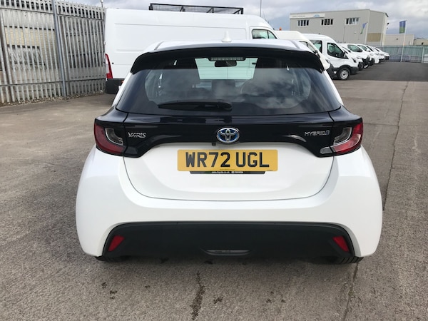Used Toyota Yaris 2022 for sale - 76299335: Photo 21