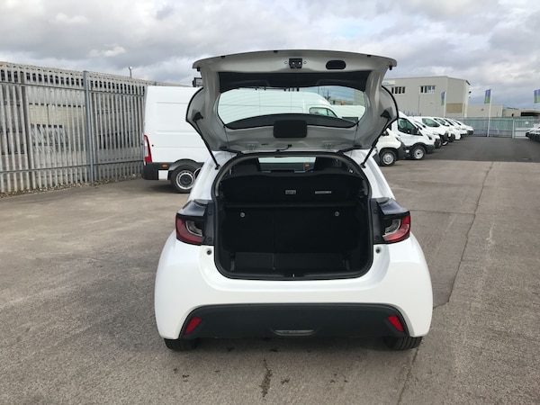 Used Toyota Yaris 2022 for sale - 76299335: Photo 22