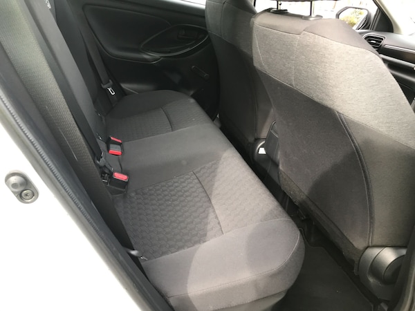 Used Toyota Yaris 2022 for sale - 76299335: Photo 26