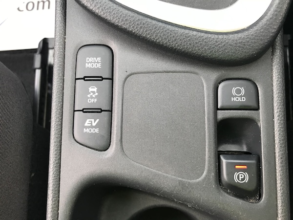 Used Toyota Yaris 2022 for sale - 76299335: Photo 34