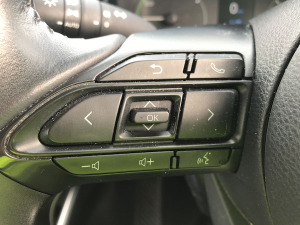 Used Toyota Yaris 2022 for sale - 76299335: Photo 36