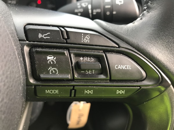Used Toyota Yaris 2022 for sale - 76299335: Photo 37
