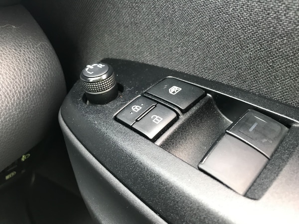 Used Toyota Yaris 2022 for sale - 76299335: Photo 40
