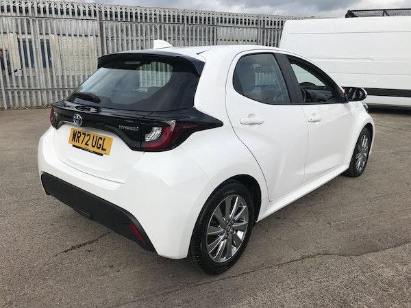 Used Toyota Yaris 2022 for sale - 76299335: Photo 4