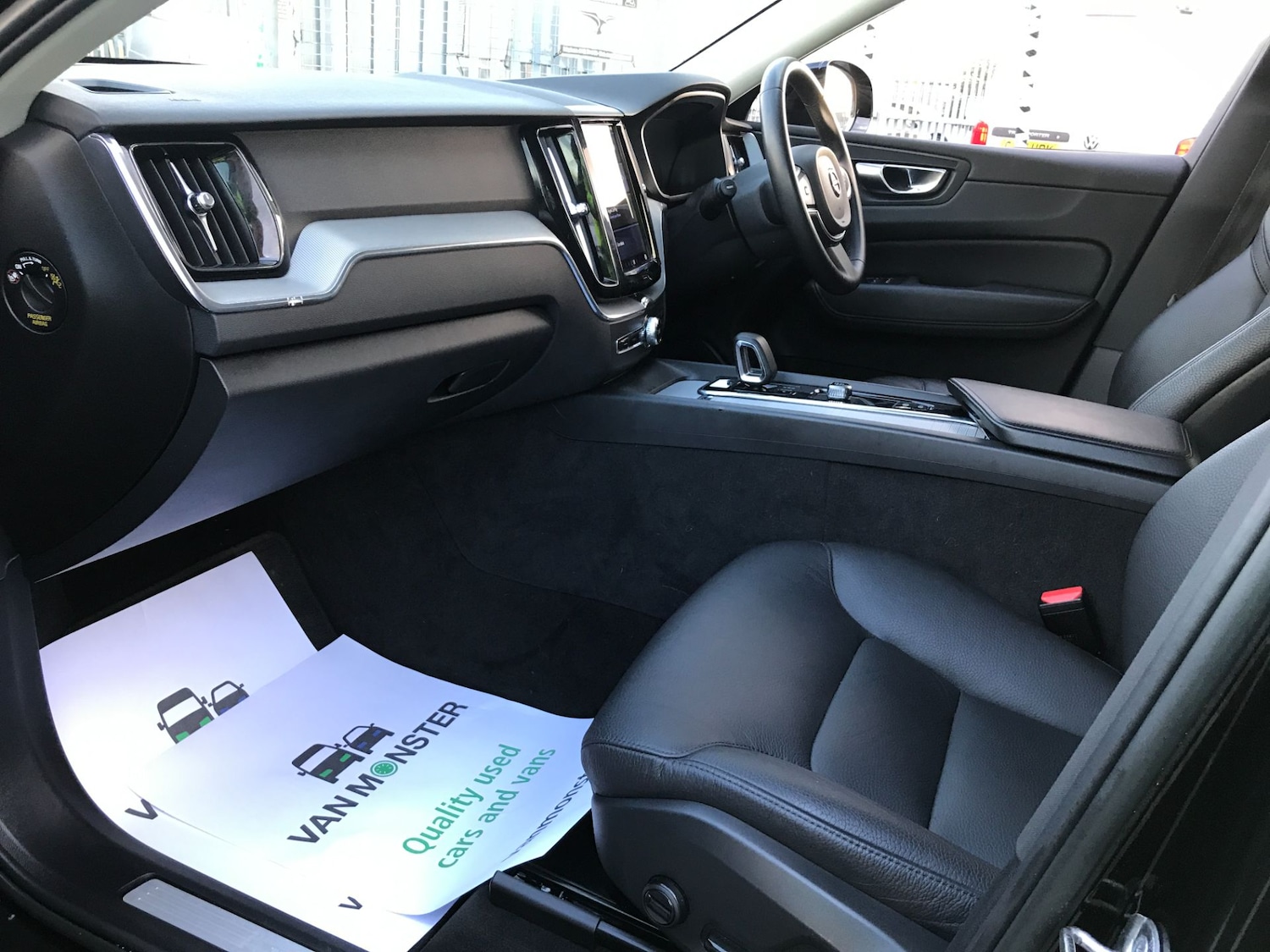 Used Volvo XC60 2023 for sale - 76603575: Photo 18