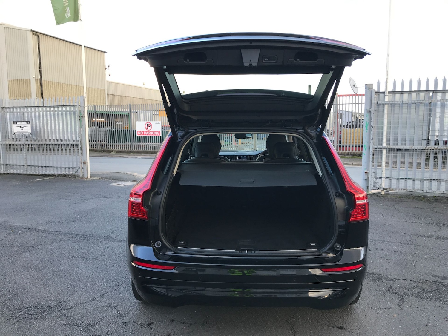 Used Volvo XC60 2023 for sale - 76603575: Photo 25