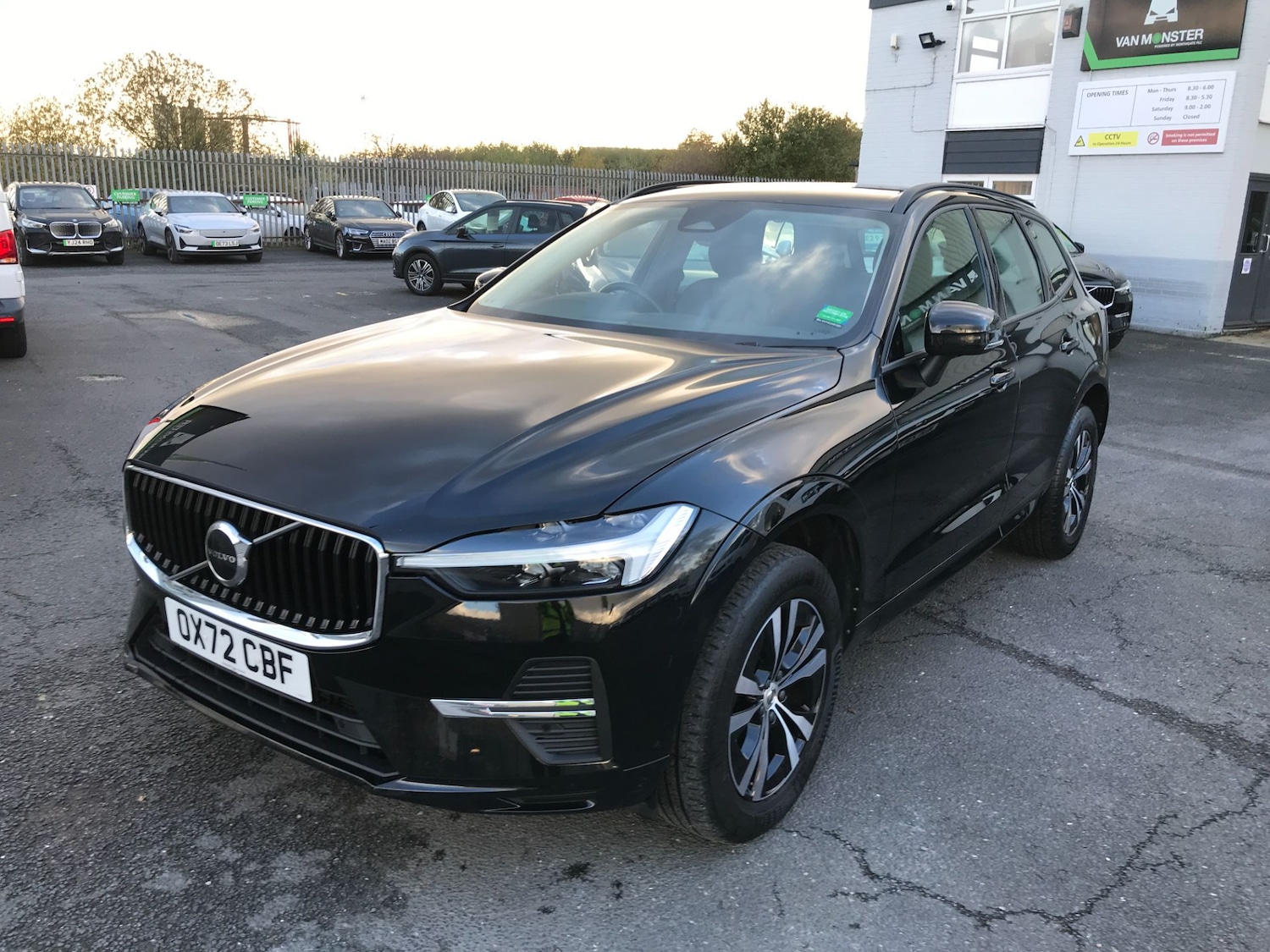 Used Volvo XC60 2023 for sale - 76603575: Photo 3