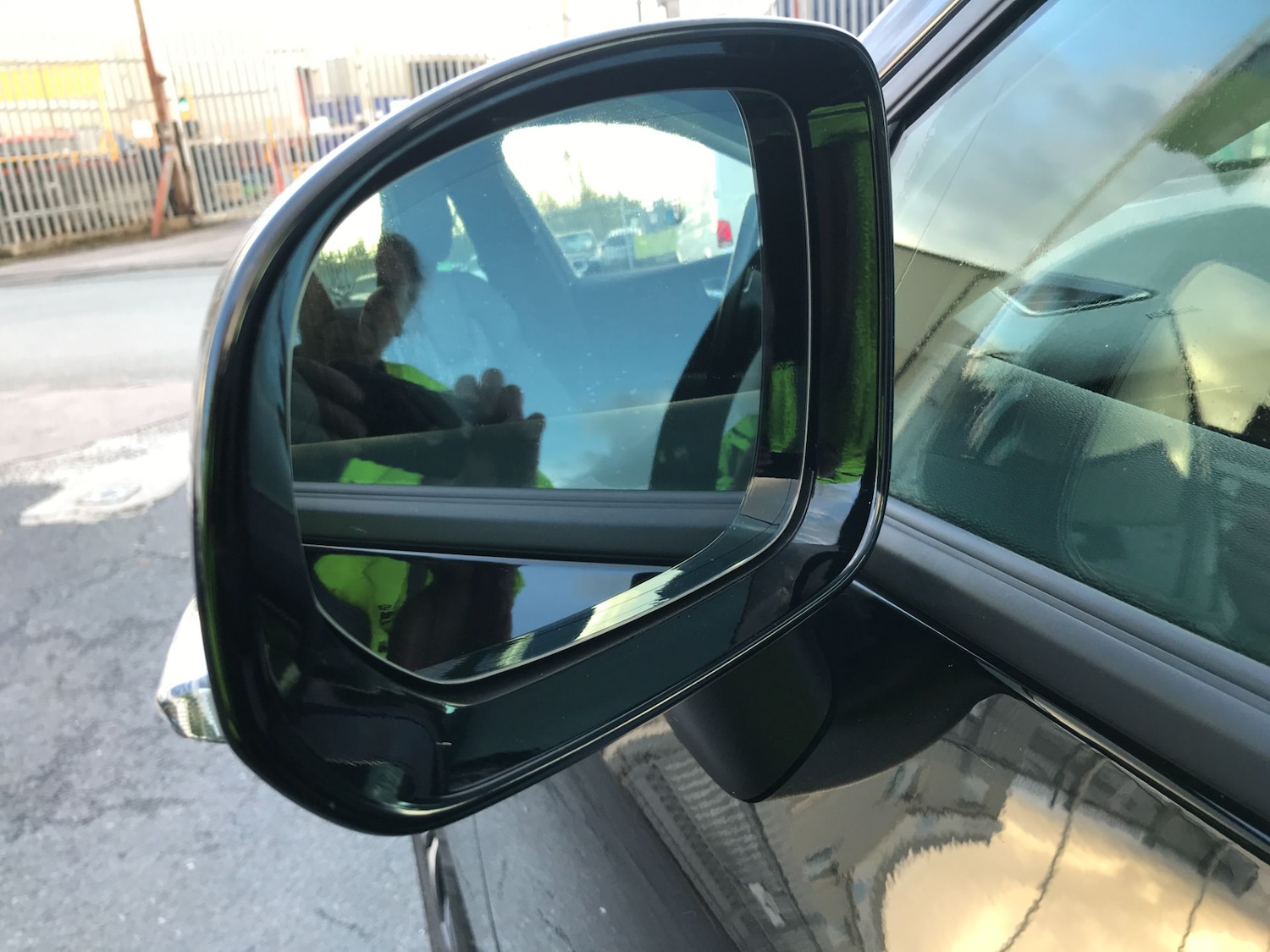 Used Volvo XC60 2023 for sale - 76603575: Photo 40