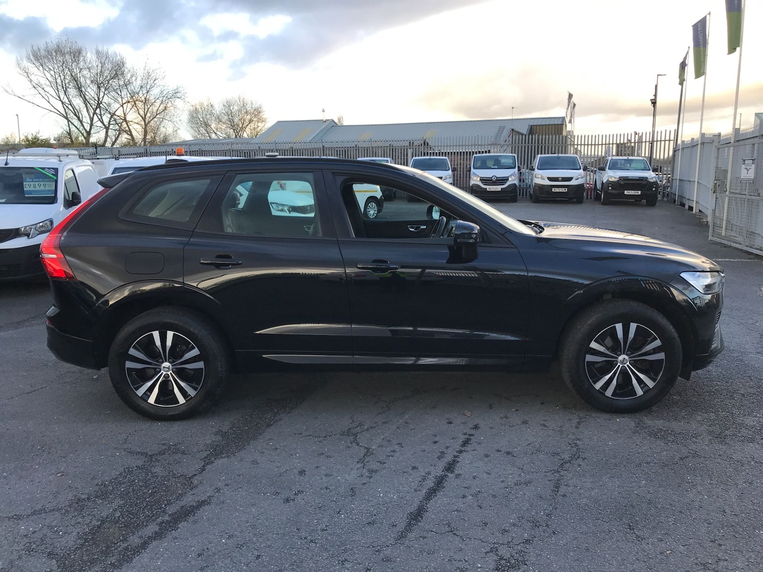Used Volvo XC60 2023 for sale - 76603575: Photo 6