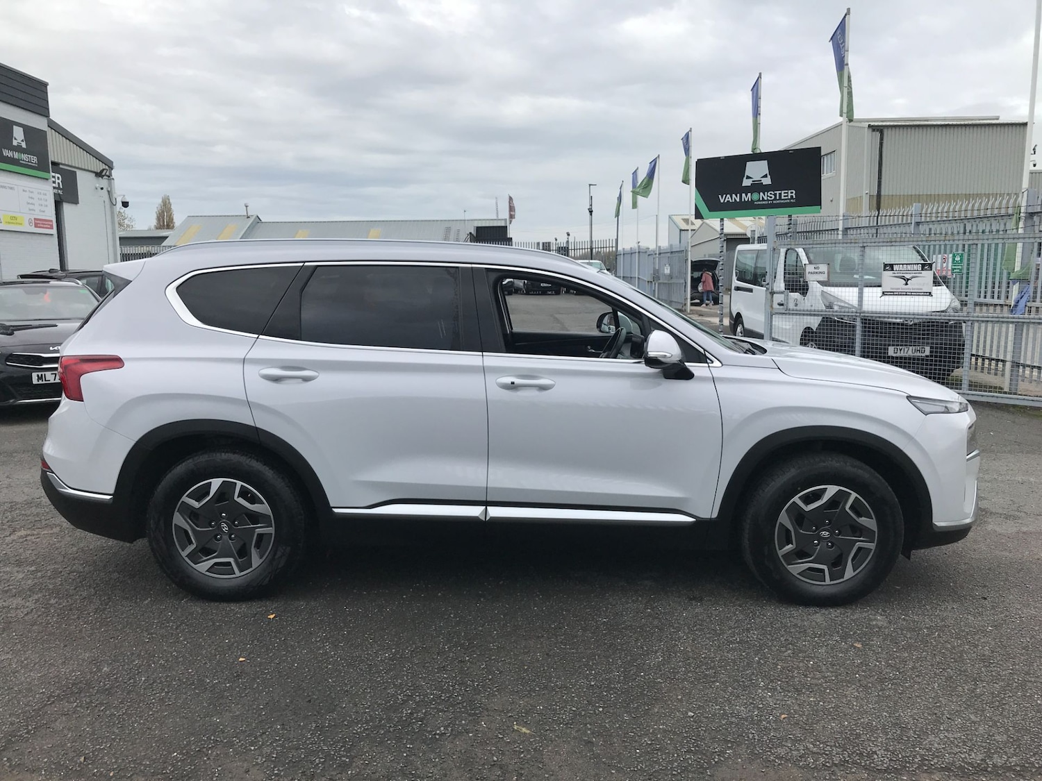 Used Hyundai Santa Fe 2023 for sale - 76603572: Photo 6