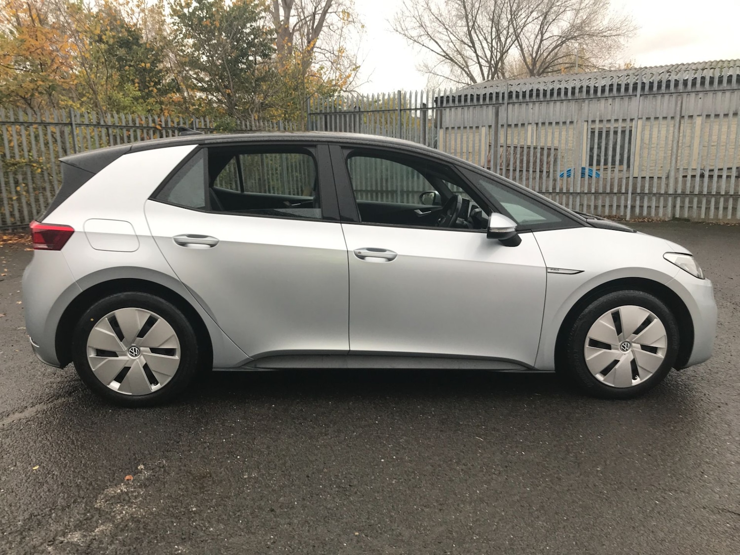 Used Volkswagen ID.3 2023 for sale - 76637829: Photo 6