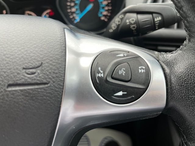 Used Ford Kuga 2015 for sale - 76203059: Photo 30