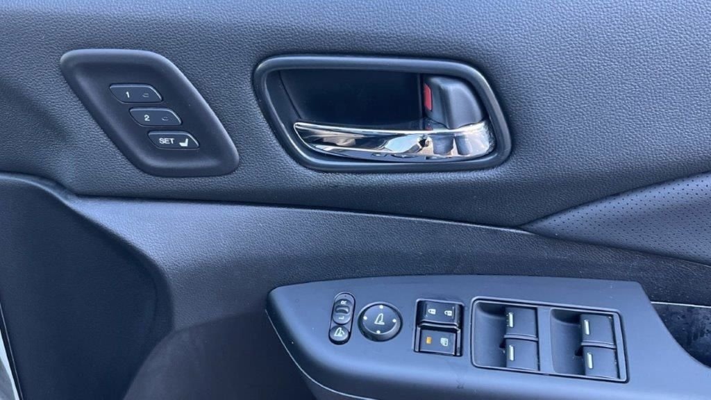 Used Honda CR-V 2015 for sale - 76617763: Photo 11