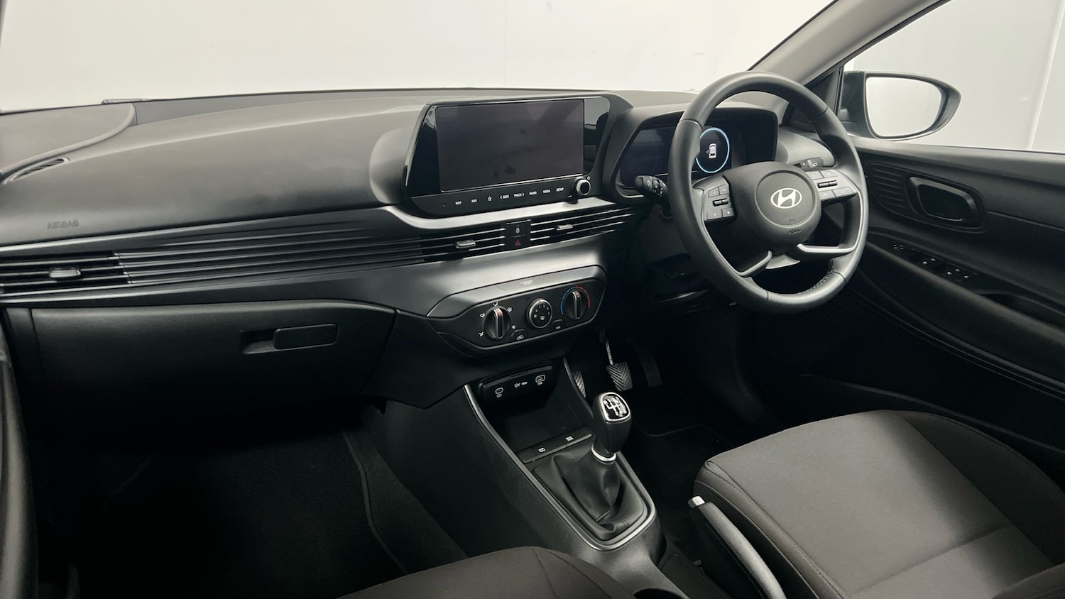 Used Hyundai i20 2025 for sale - 76680707: Photo 2