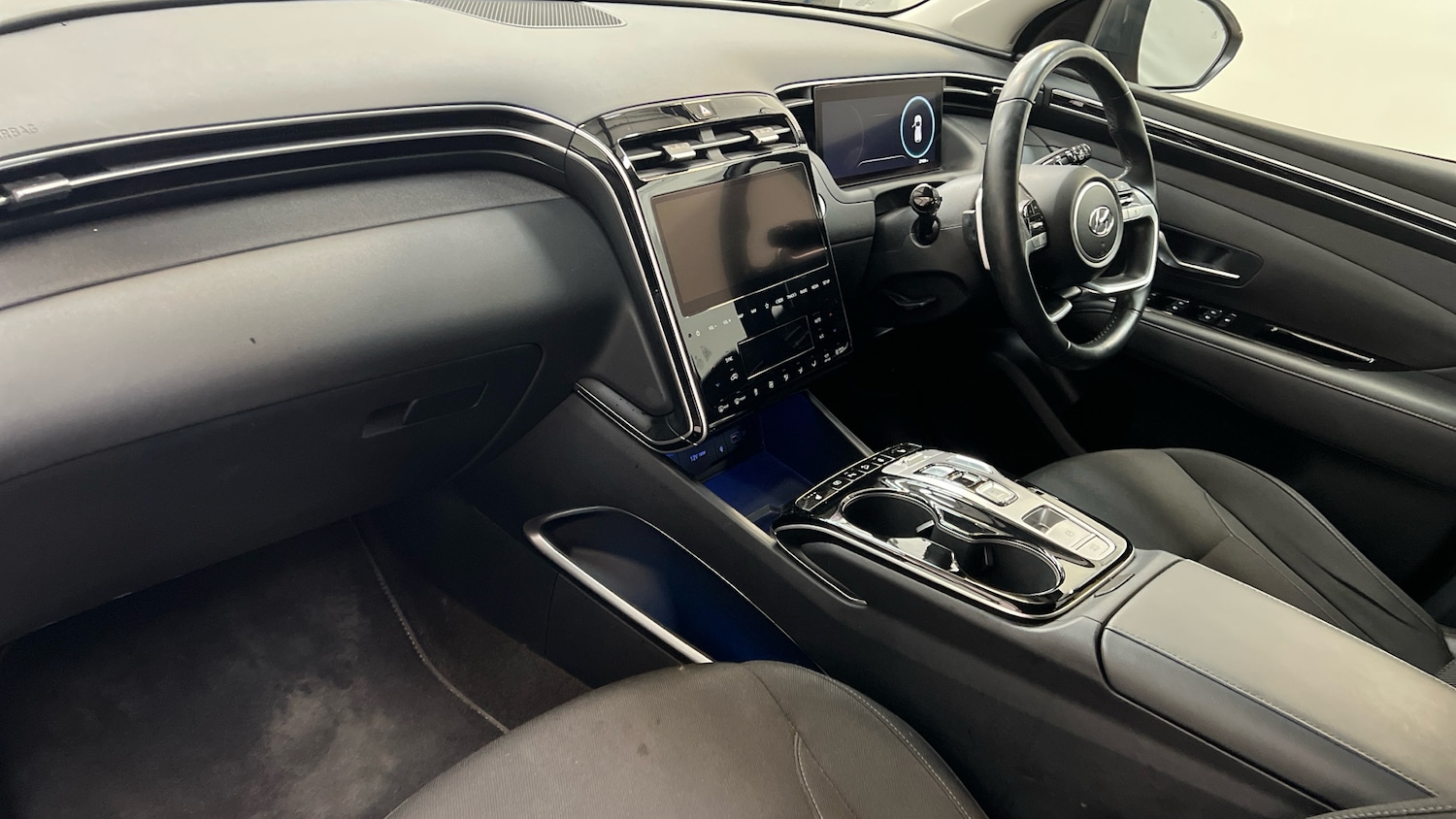 Used Hyundai TUCSON 2022 for sale - 77704298: Photo 2