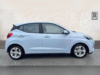 Used Hyundai i10 2020 for sale - 77781885: Photo