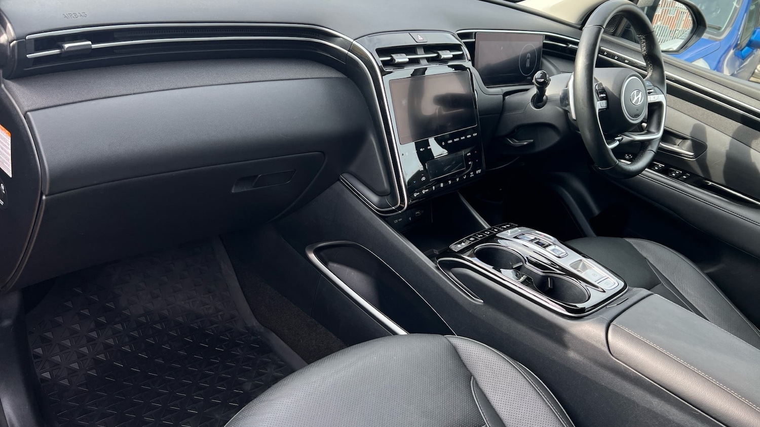 Used Hyundai TUCSON 2022 for sale - 77637059: Photo 2