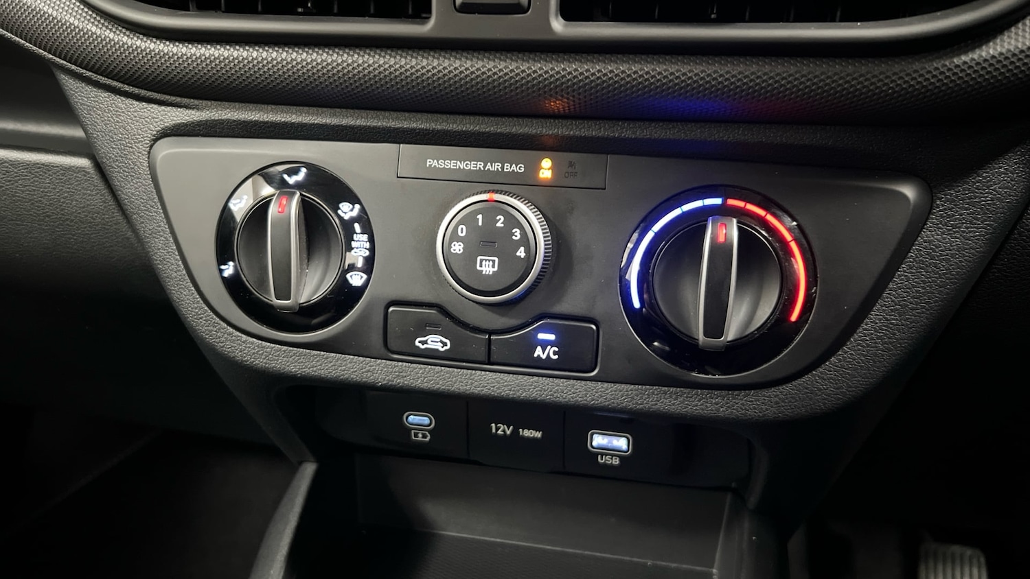 Used Hyundai i10 2024 for sale - 77241966: Photo 17