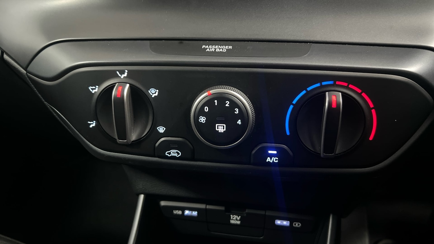 Used Hyundai i20 2023 for sale - 78169228: Photo 17