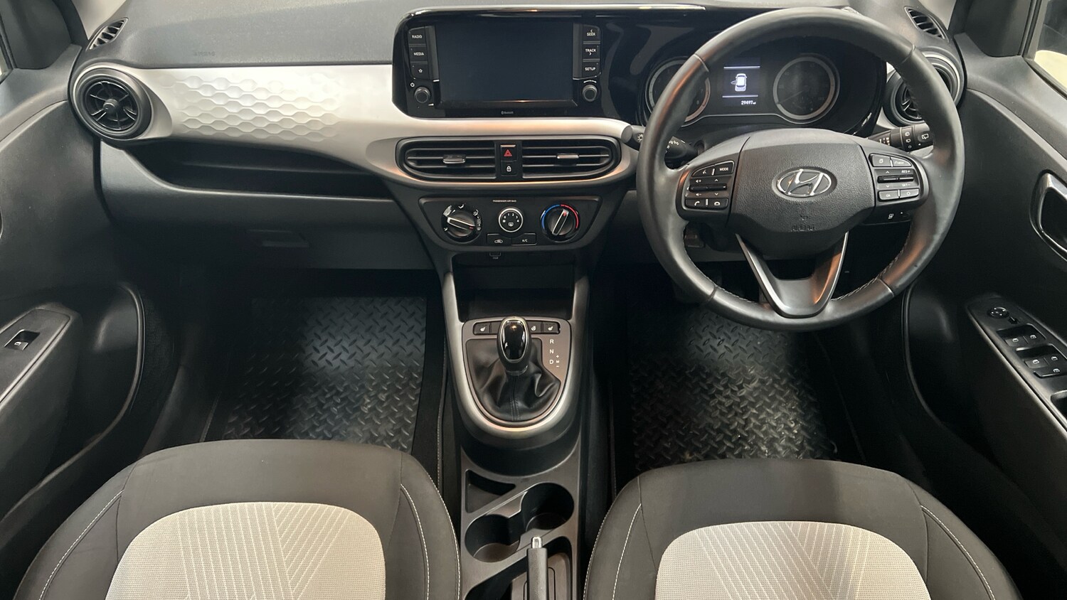 Used Hyundai i10 2020 for sale - 77622661: Photo 13